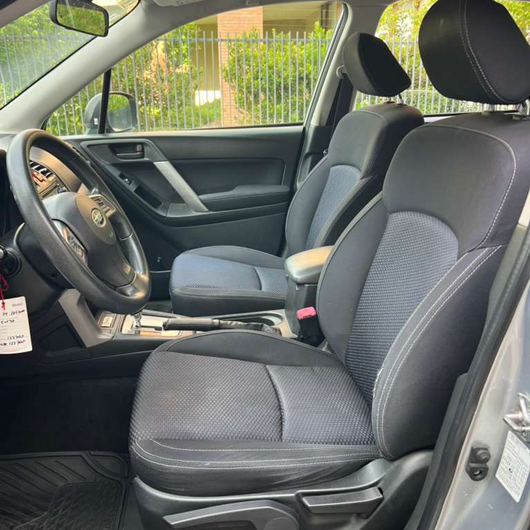 SUBARU ALL NEW FORESTER X  / AÑO 2013 / 110.000KM / 4X4 / AUTOMATICA / BENCINA 15