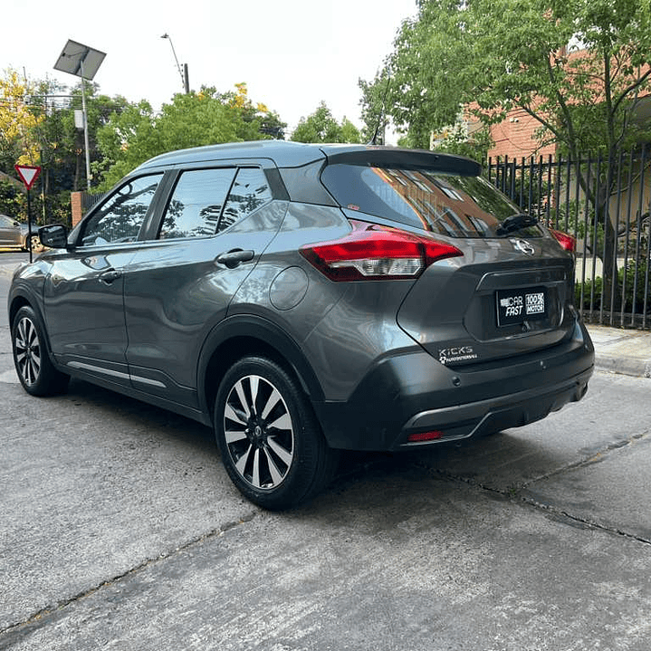NISSAN KICKS ADVANCE / AÑO 2018 / 98000KM / 4X2 / AUTOMATICA / BENCINA 5
