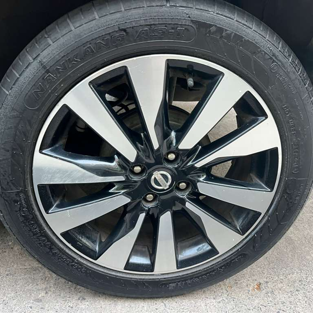 NISSAN KICKS ADVANCE / AÑO 2018 / 98000KM / 4X2 / AUTOMATICA / BENCINA 19