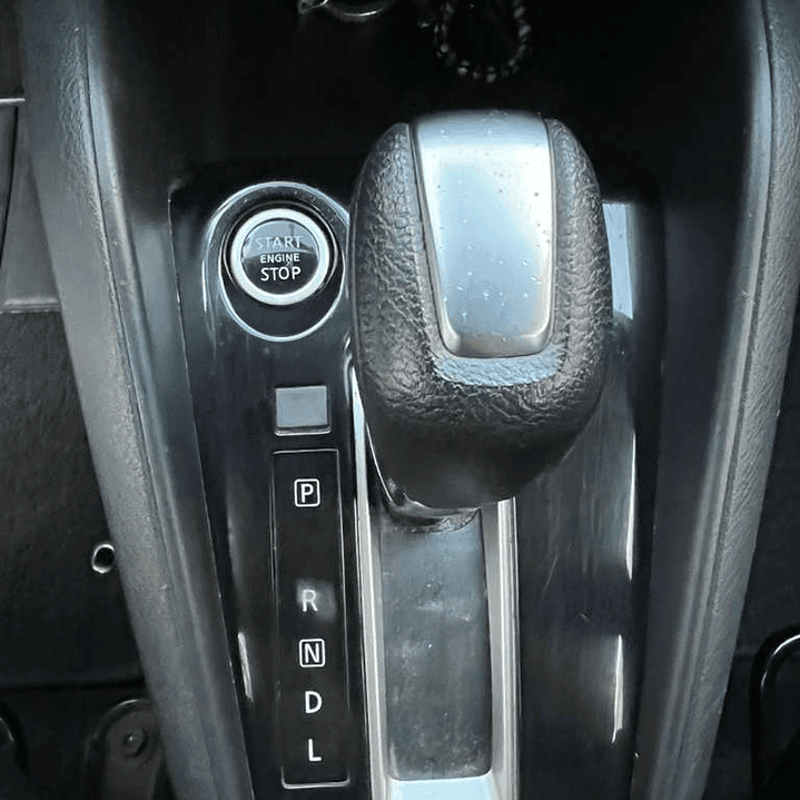 NISSAN KICKS ADVANCE / AÑO 2018 / 98000KM / 4X2 / AUTOMATICA / BENCINA 12