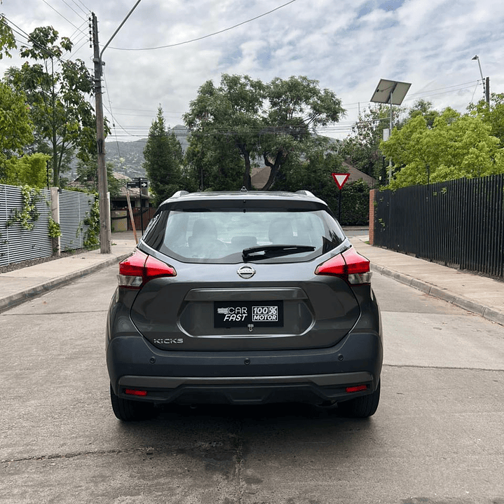 NISSAN KICKS ADVANCE / AÑO 2017 / 86000KM / 4X2 / AUTOMATICA / BENCINA 6