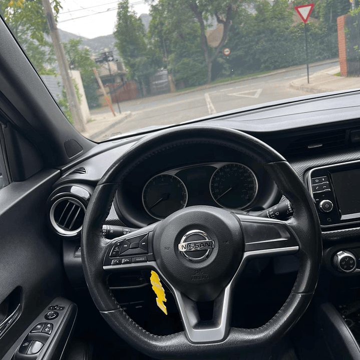NISSAN KICKS ADVANCE / AÑO 2017 / 86000KM / 4X2 / AUTOMATICA / BENCINA 10