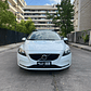 VOLVO V40 D2 COMFORT 2.0 / AÑO 2018 / 87.400KM / 4X4 / MECANICA / DIESEL - Miniatura 2