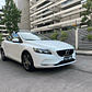 VOLVO V40 D2 COMFORT 2.0 / AÑO 2018 / 87.400KM / 4X4 / MECANICA / DIESEL - Miniatura 1