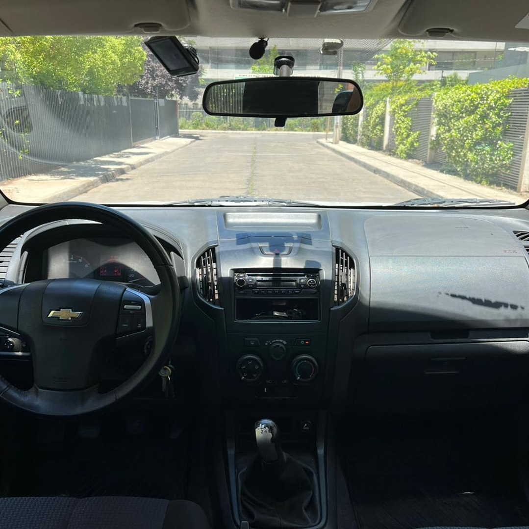 CHEVROLET D-MAX 2.5 / AÑO 2017 / 149.000KM / 4X2 / MECANICA / DIESEL 14