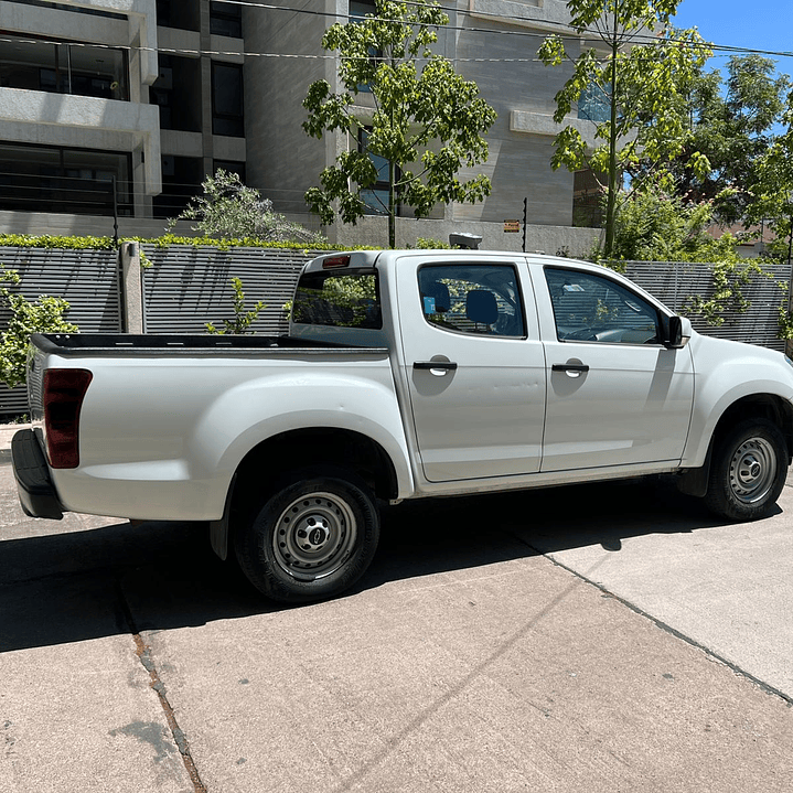 CHEVROLET D-MAX 2.5 / AÑO 2017 / 149.000KM / 4X2 / MECANICA / DIESEL 9