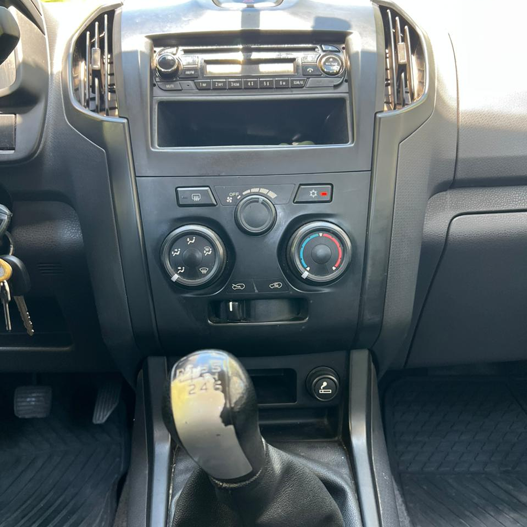 CHEVROLET D-MAX 2.5 / AÑO 2017 / 149.000KM / 4X2 / MECANICA / DIESEL 17