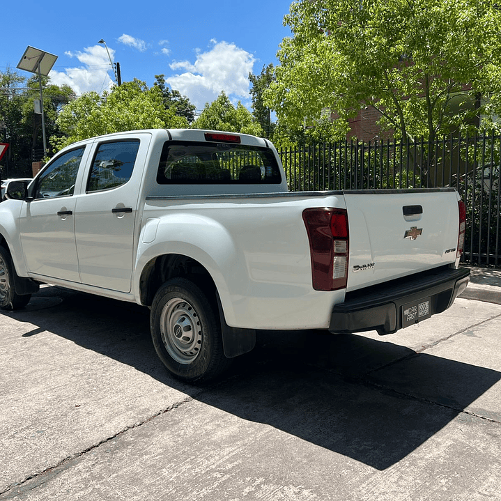 CHEVROLET D-MAX 2.5 / AÑO 2017 / 149.000KM / 4X2 / MECANICA / DIESEL 5
