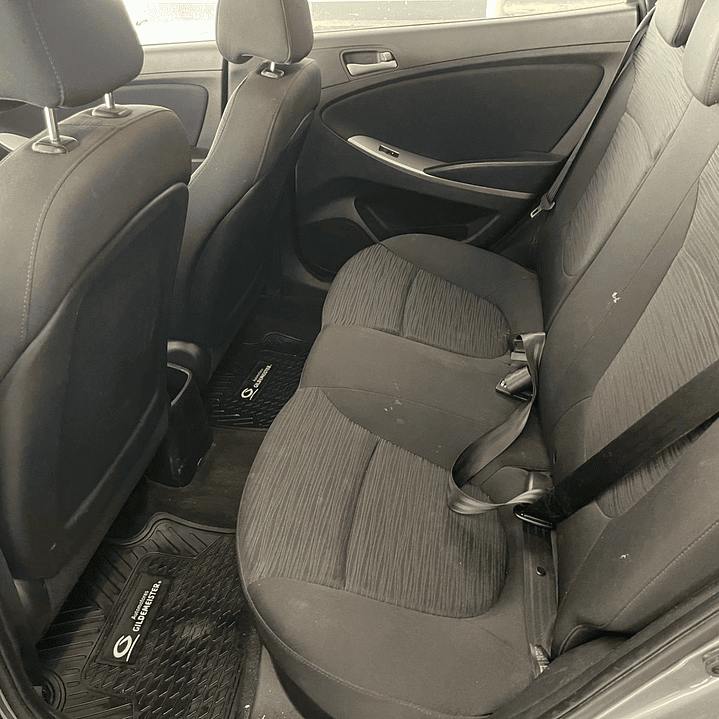 HYUNDAI ACCENT RB 1.6 / AÑO 2017 / 72000 KM / 4X2 / AUTOMATICA / BENCINA 14