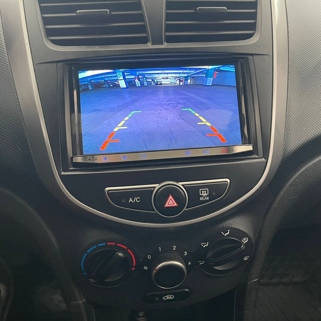 HYUNDAI ACCENT RB 1.6 / AÑO 2017 / 72000 KM / 4X2 / AUTOMATICA / BENCINA 15