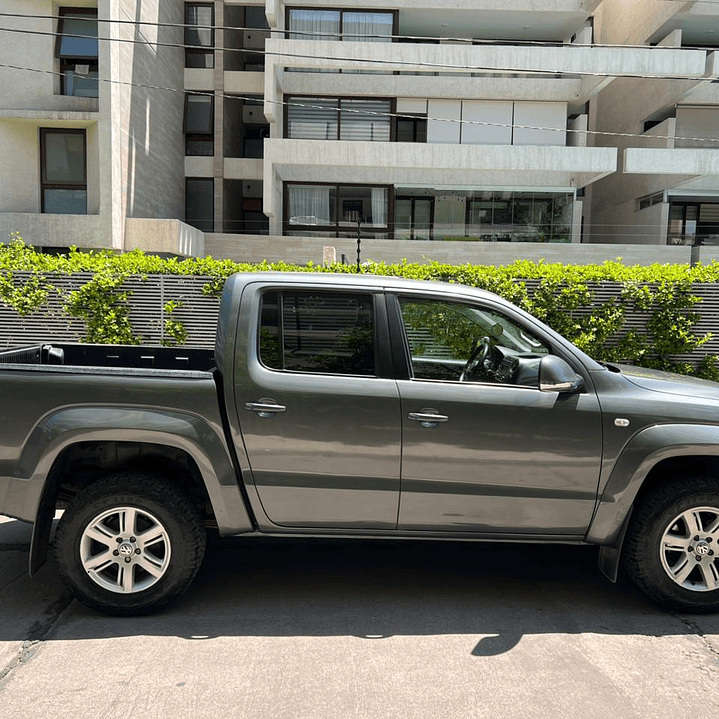 AMAROK HIGHLINE 2.0 / AÑO 2015 / 163.000KM / 4X4 / MECANICA / DIESEL 8