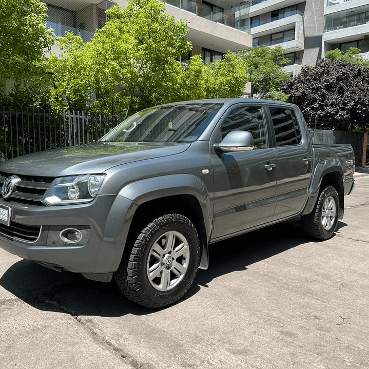 AMAROK HIGHLINE 2.0 / AÑO 2015 / 163.000KM / 4X4 / MECANICA / DIESEL 3