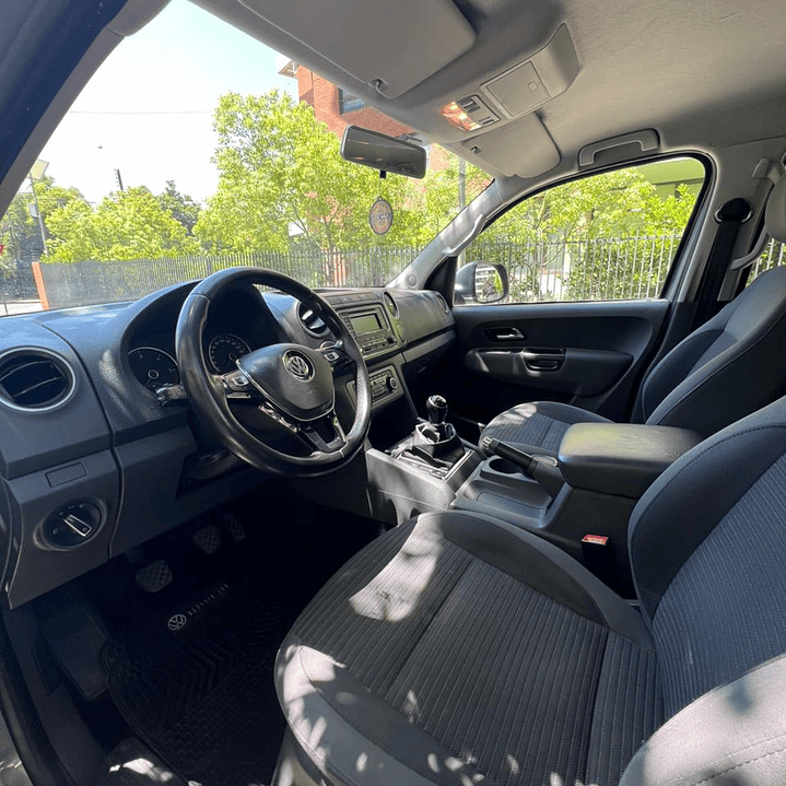 AMAROK HIGHLINE 2.0 / AÑO 2015 / 163.000KM / 4X4 / MECANICA / DIESEL 18