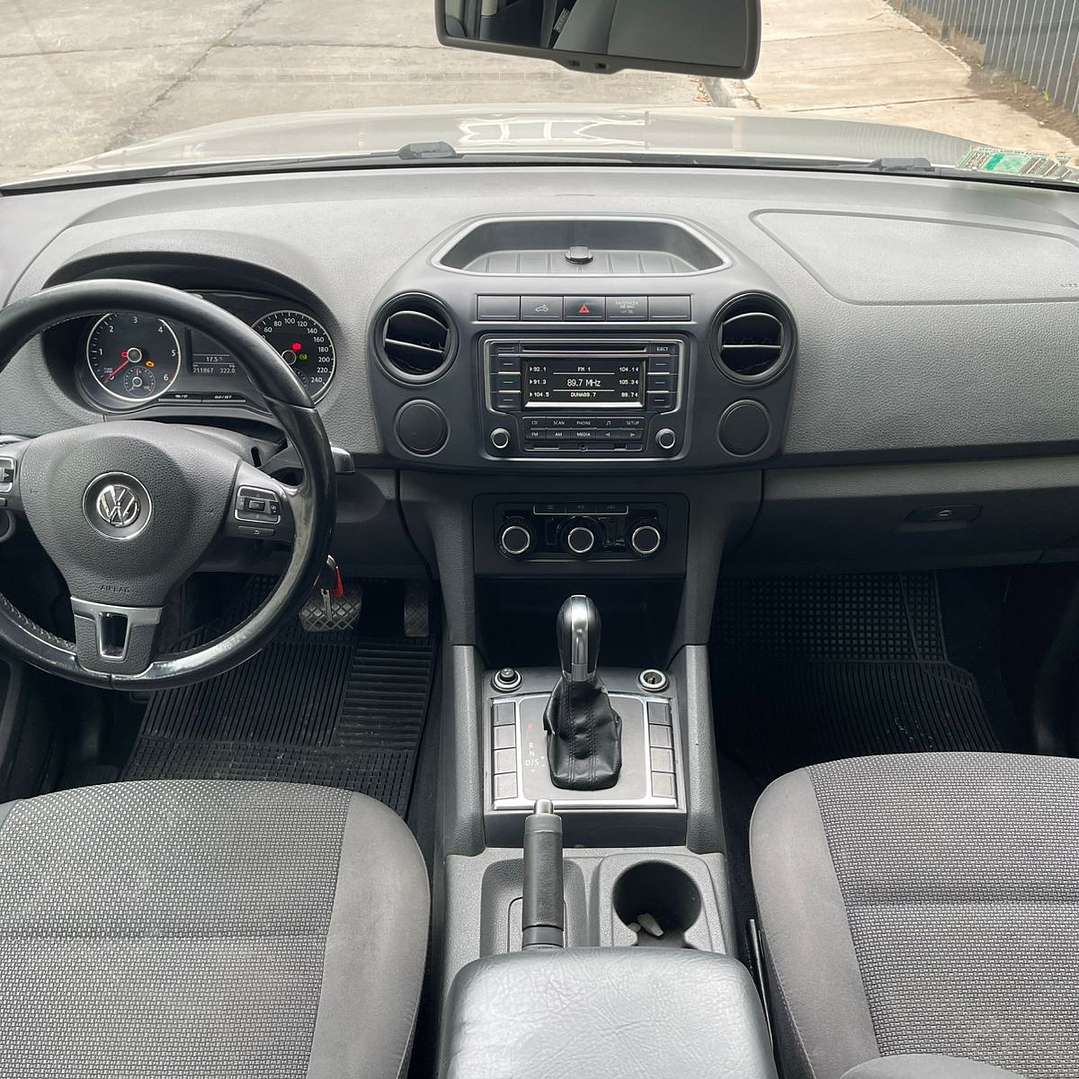 VOLKSWAGEN AMAROK / AÑO 2014 / 210.000KM / 4X4 / AUTOMATICA / DIESEL 8