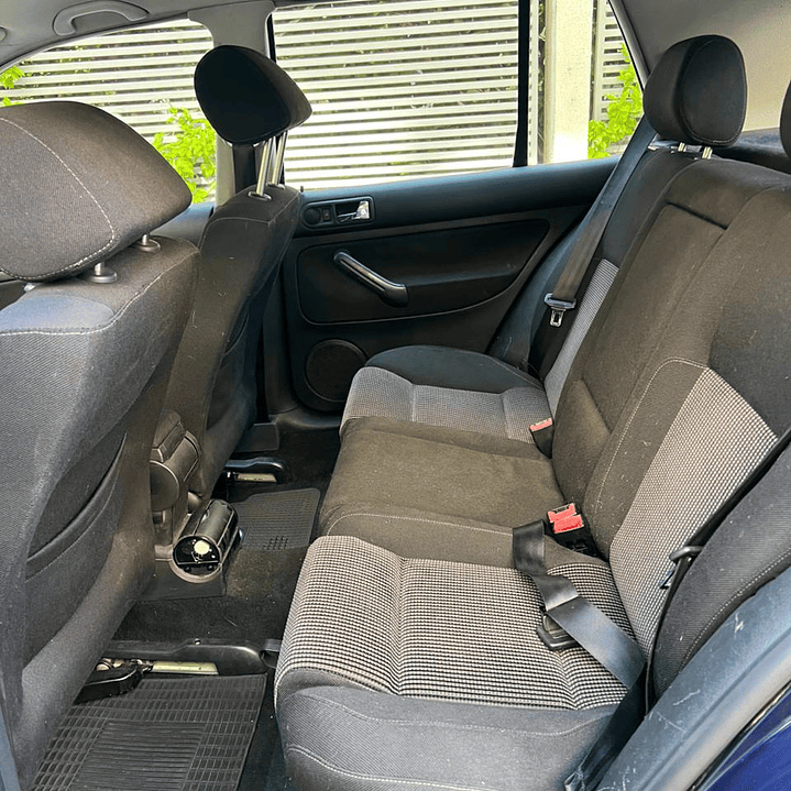 VOLKSWAGEN GOLF A4 HIGHLINE 2.0 / AÑO 2003 / 279.000KMS / 4X2 / MANUAL /BENCINA 15