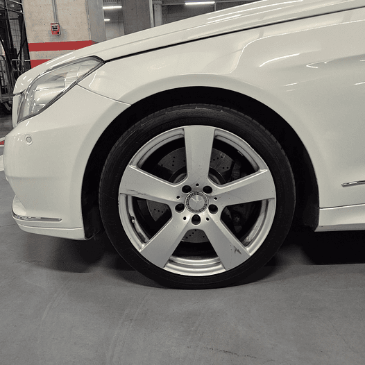 Mercedes-Benz E500 – 2011 3