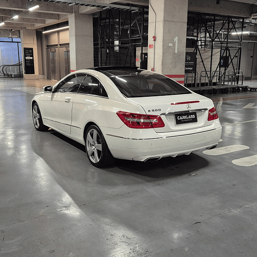 Mercedes-Benz E500 – 2011 13