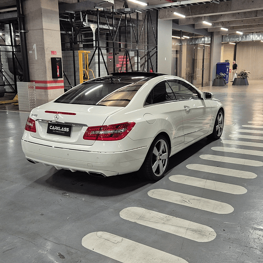 Mercedes-Benz E500 – 2011 10