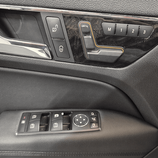 Mercedes-Benz E500 – 2011 17