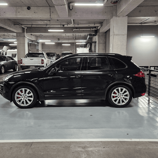 PORSCHE CAYENNE TURBO, 2011 4