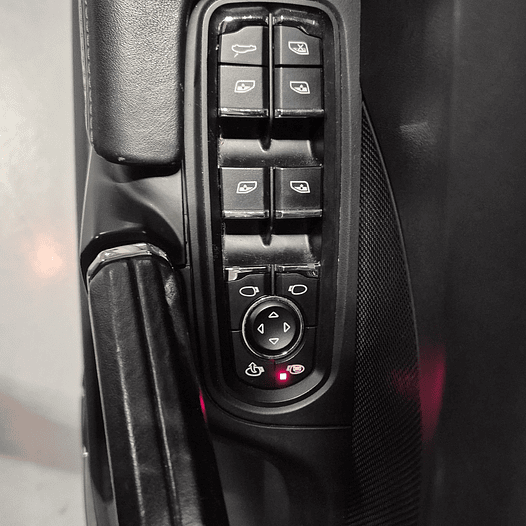 PORSCHE CAYENNE TURBO, 2011 19