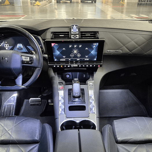 DS7 Crossback Full Rivoli – Año 2023 17