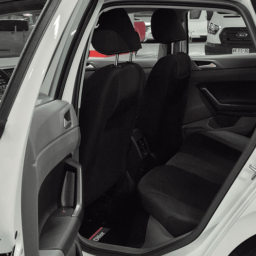 VOLKSWAGEN POLO COMFORTLINE 2023 5