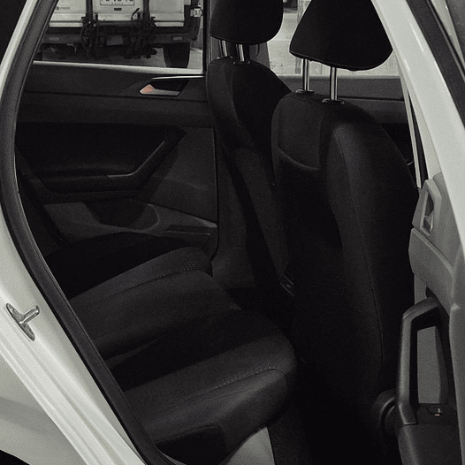 VOLKSWAGEN POLO COMFORTLINE 2023 6