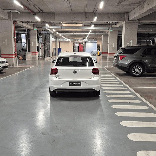 VOLKSWAGEN POLO COMFORTLINE 2023 12