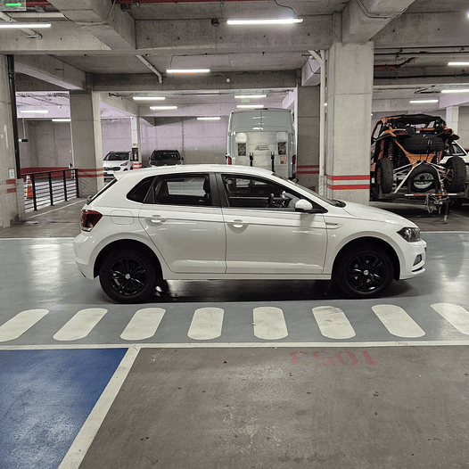 VOLKSWAGEN POLO COMFORTLINE 2023 15