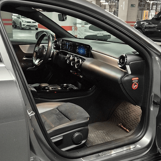 2019 Mercedes-Benz A 200 1,6 14