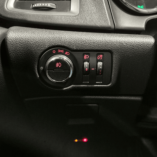 Opel Astra II Auto Enjoy HB5 1.6 Turbo 2015 18