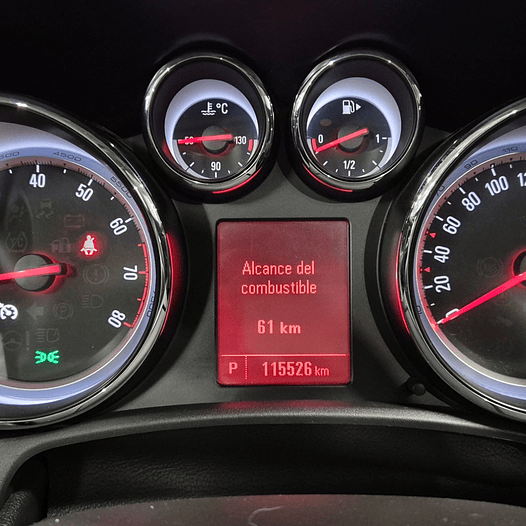 Opel Astra II Auto Enjoy HB5 1.6 Turbo 2015 10