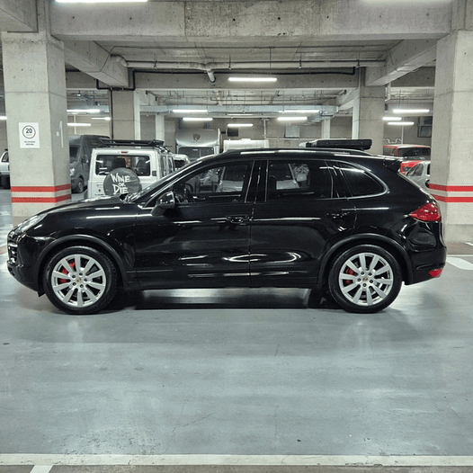  Porsche Cayenne 4.8 V8 Turbo Tiptronic2011 8