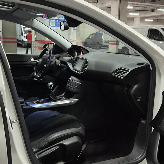 Peugeot 308 1.6 BlueHDi 120 HP Manual Feline – Año 2018 7