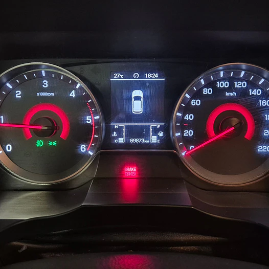 SsangYong Tivoli 1.6 AT – Año 2022 23