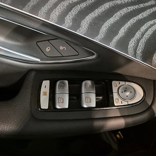 Mercedes-Benz GLC 220 Diesel AT – Año 2022 6