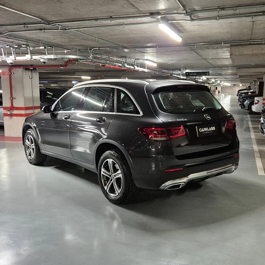 Mercedes-Benz GLC 220 Diesel AT – Año 2022 14