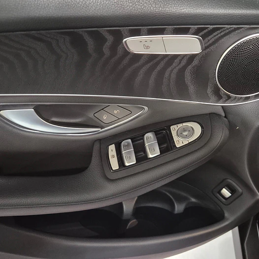 Mercedes-Benz GLC 220 Diesel AT – Año 2022 15