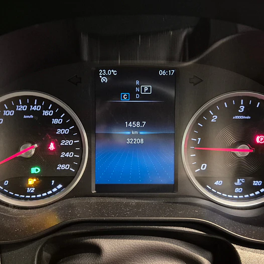 Mercedes-Benz GLC 220 Diesel AT – Año 2022 17