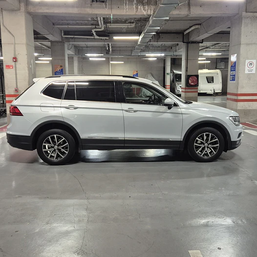 Volkswagen Tiguan Comfortline 4Motion 2.0 TDI AT 2019 18