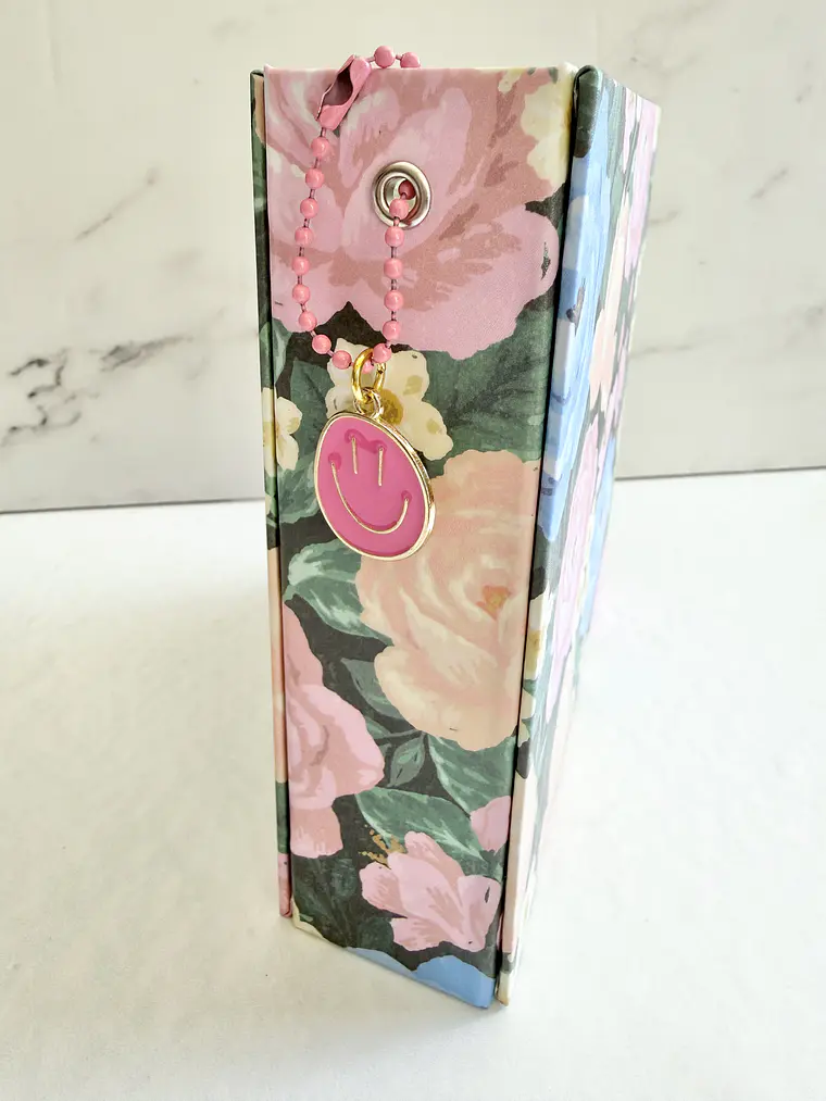 Fantasy Charm - Smile Fucsia 1