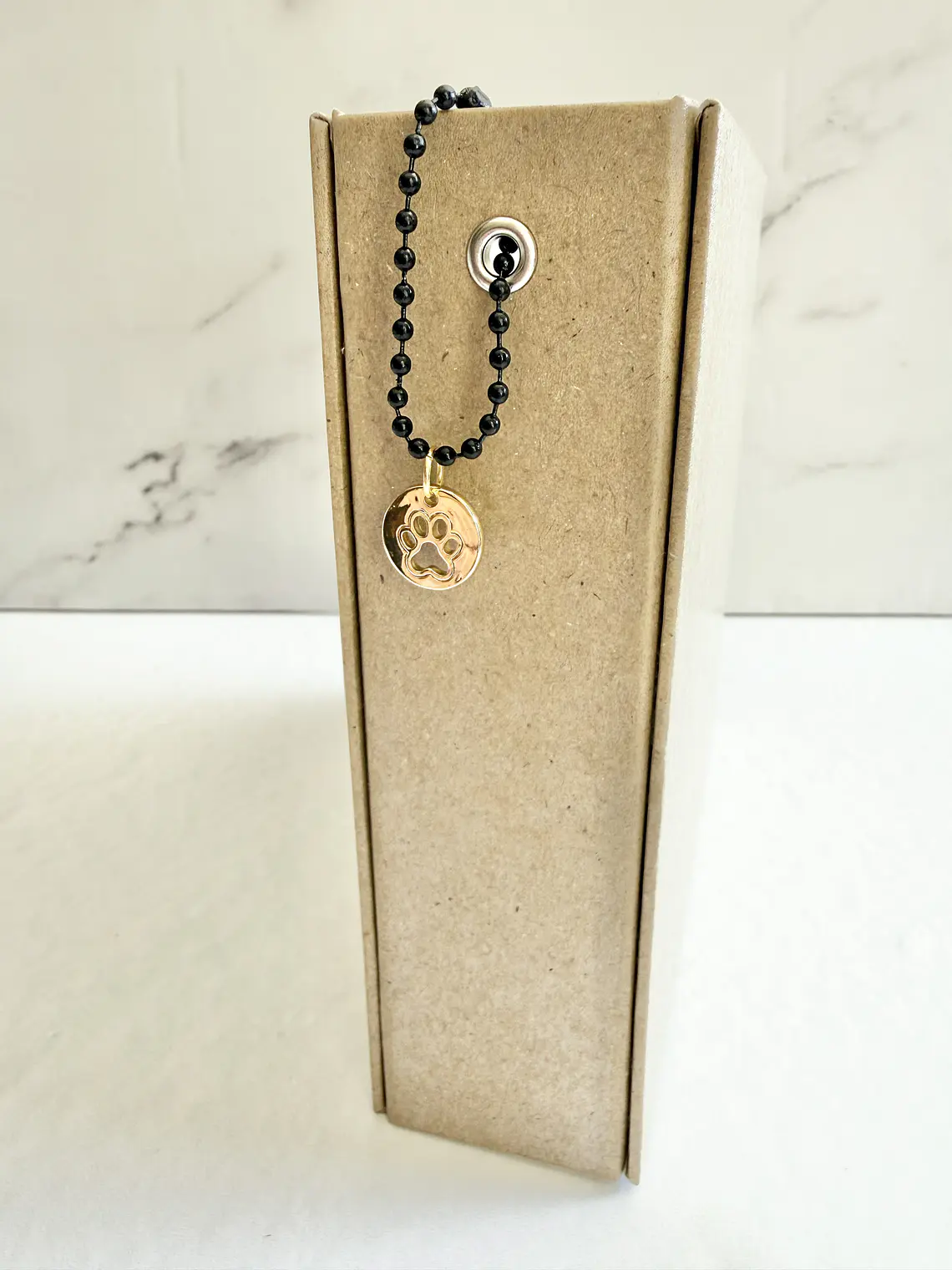 Golden Charm - Patita 1