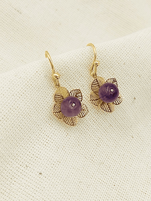 Aretes flor dorada y Amatista