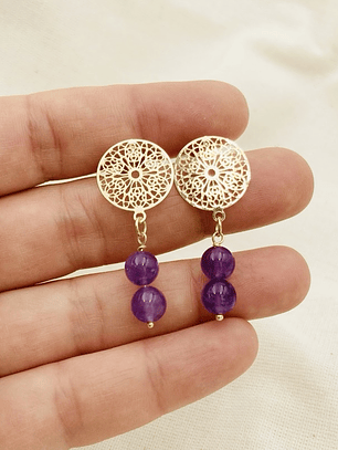 Aretes mandála dorada y Amatista