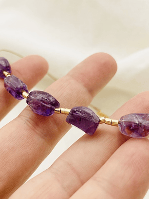 Collar dorado con Amatistas naturales