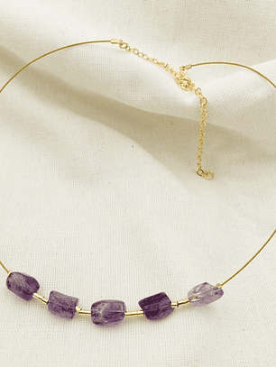 Collar dorado con Amatistas naturales