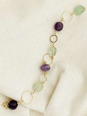 Pulsera piedras naturales y argollas doradas