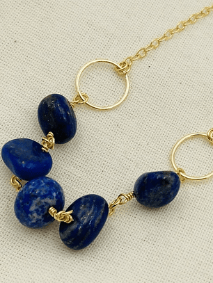 Collar dorado con piedras Lapislázuli