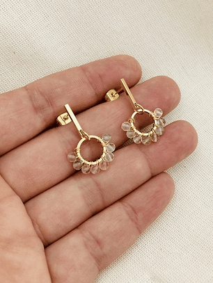 Aretes Tulipán Dorado con Piedras Fluorita